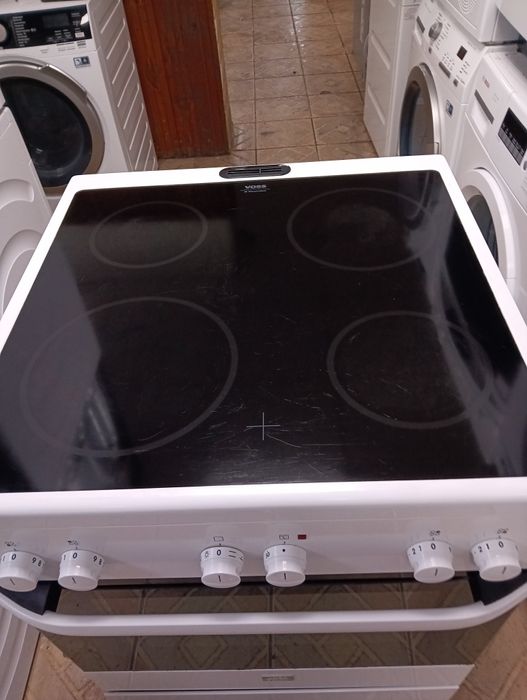 Свободно стояща печка с керамичен плот Voss Electrolux 2годиниГаранция