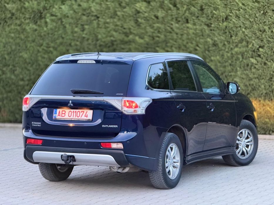 Mitsubishi outlander 4x4 2014