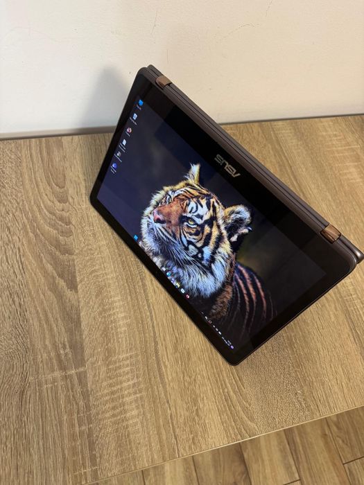 Asus Zenbook 4k Touchscreen X360 NVme 2TB Tableta 2in1 i7-7500 are 1KG
