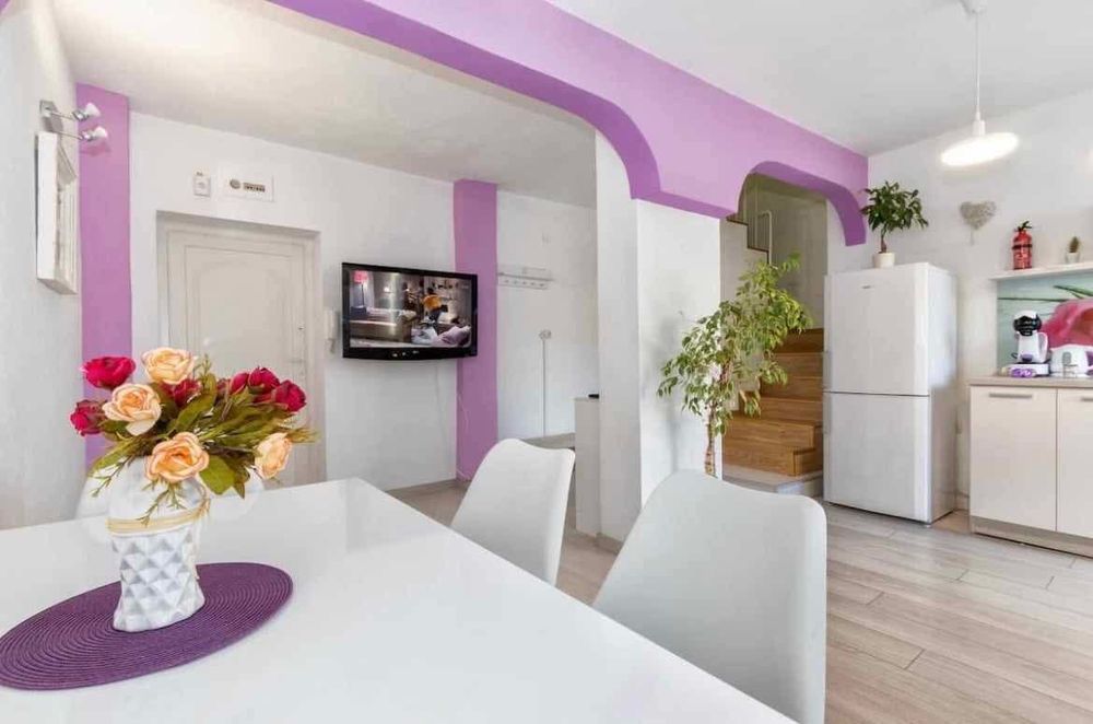 Дава се под наем Тристаен апартамент в Варна, Център - 98 кв.м за 586.5 € - Снимка #9