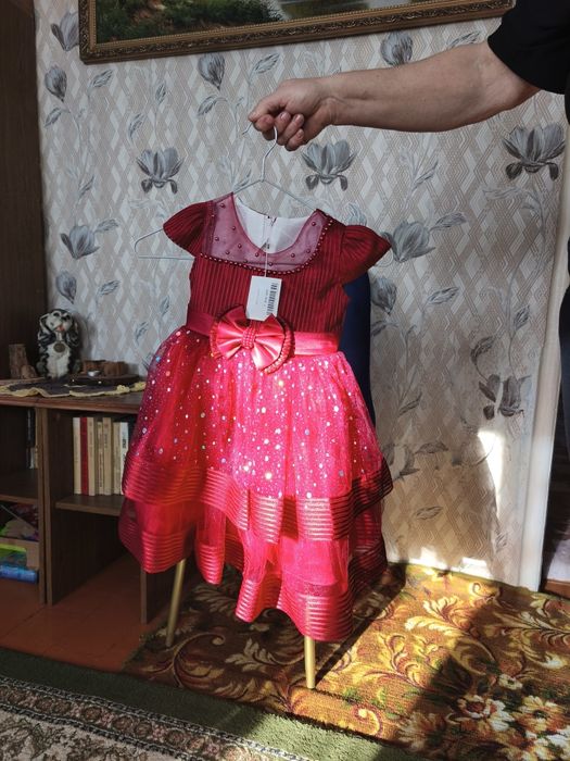 Продам детское платье