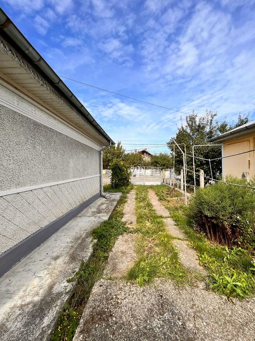 Casa în INIMA Târgului Neamț racordata la toate utilitatile