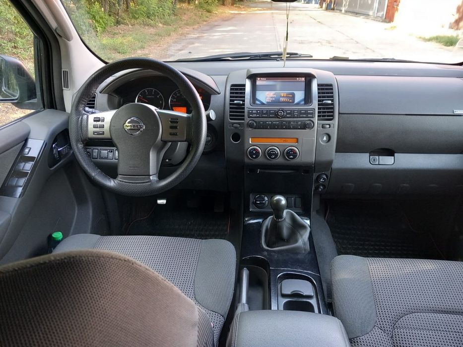 Vand Nissan Pathfinder / 2.5 DCI , 4x4 / 7 locuri / an 2007
