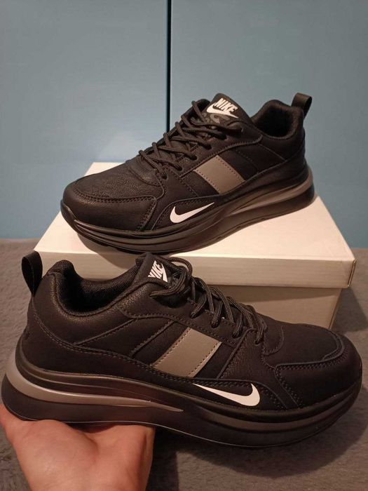 Vând încălțăminte