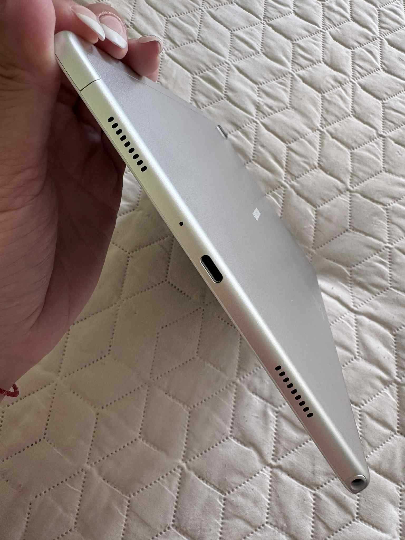 КАТО НОВ - Таблет Samsung Galaxy Tab A7 Lite – 64GB, 4GB RAM!