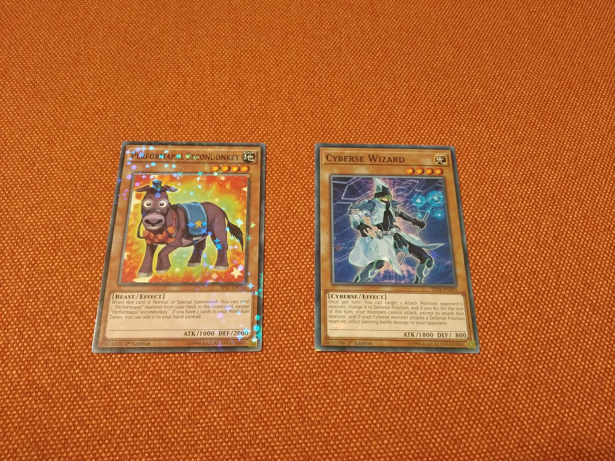 Vând set cărți originale yu gi oh