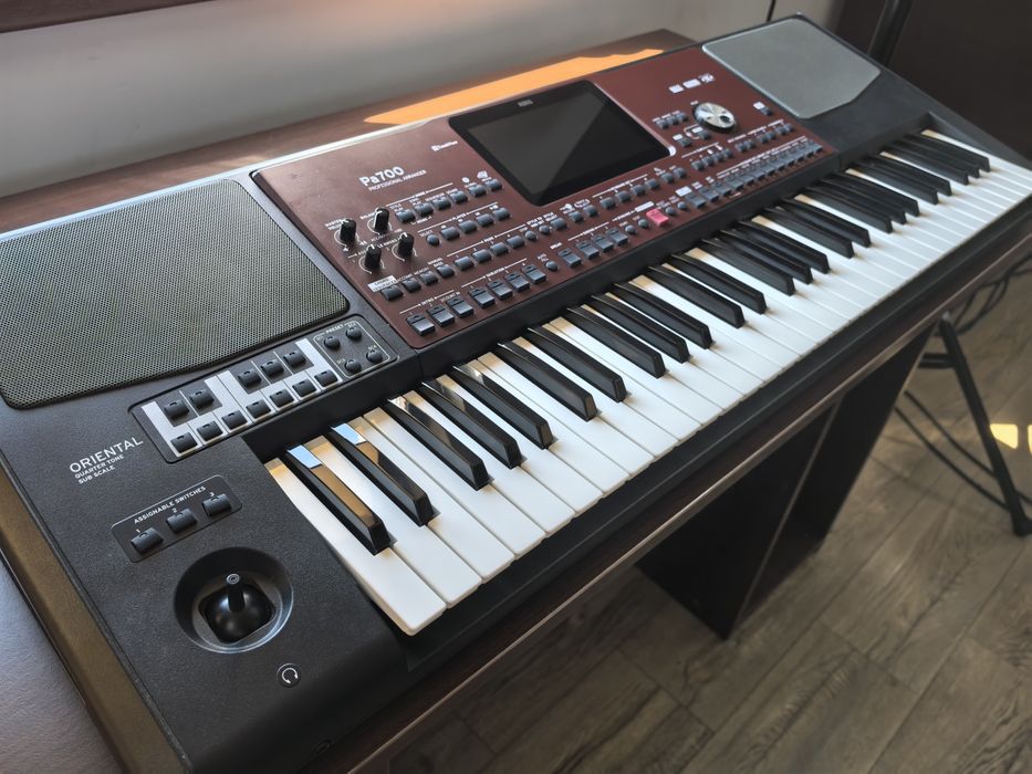 Vand orga Korg pa 1000