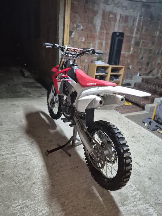 Crf 250r 2017   .