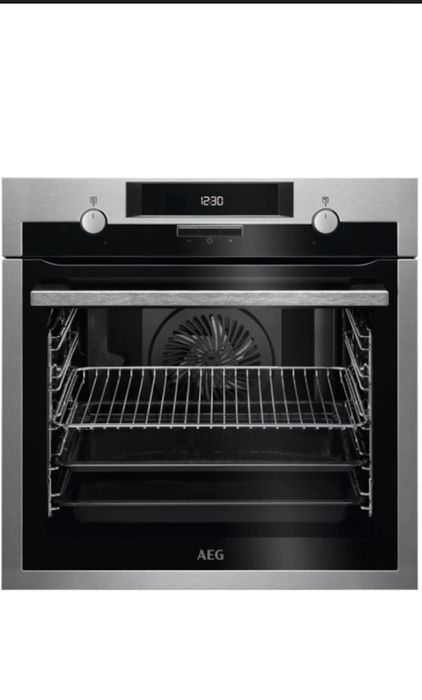 Cuptor incorporabil AEG BEE431310M. 71L