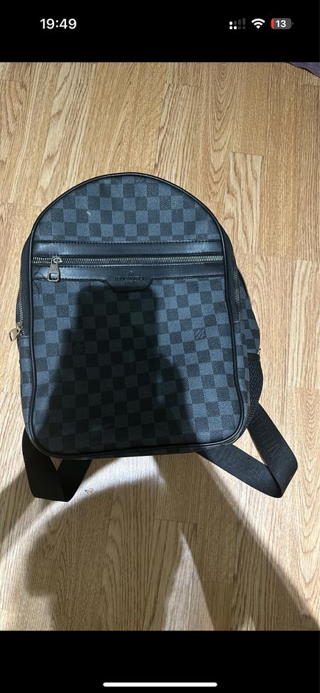 Ghiozdan Louis Vuitton