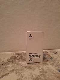 Продам Galaxy J5(2016) золотой