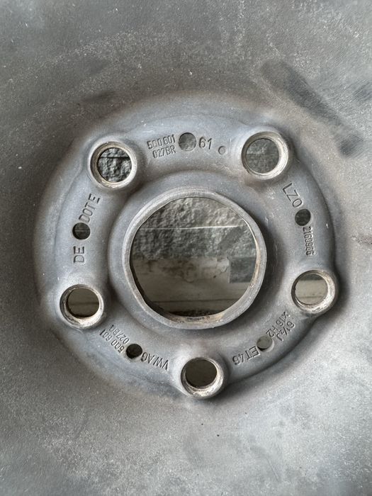 Anvelope iarna 205 60 16,jante otel Skoda