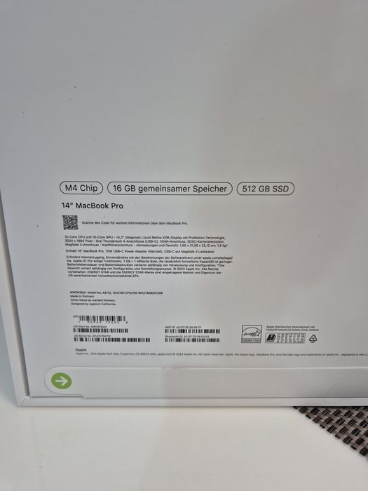 MacBook Pro M4 chip 14 inchi 512GB. 16GB. SIGILAT //