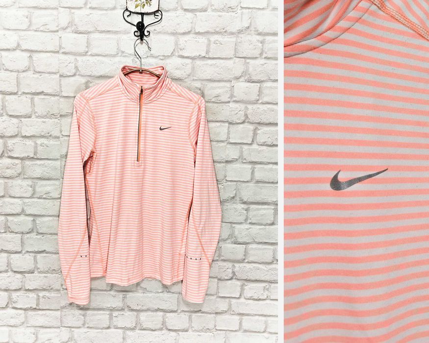 NIKE Dri Fit Оригинална дамска фланелка размер S