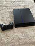 Vand playstaion 4 cu un singur controller
