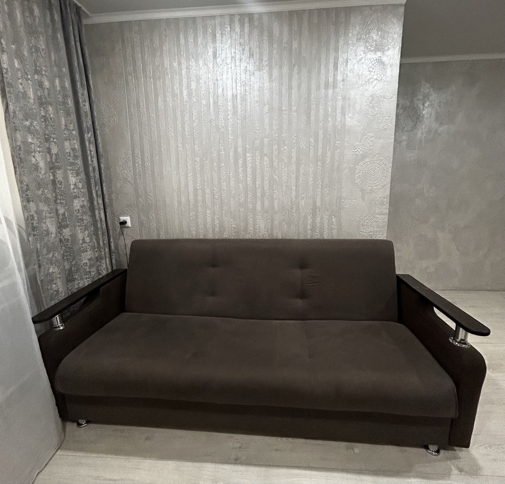 СРОЧНО продам раскладной диван 190×120 см