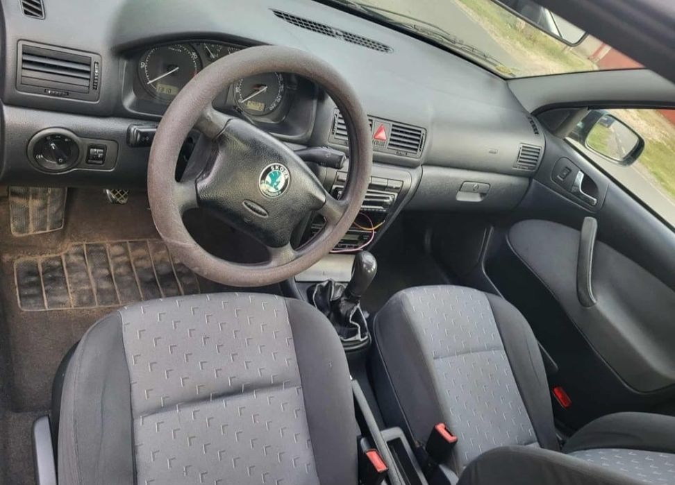 Skoda Octavia 1.9 TDI mai mult detalii la tel