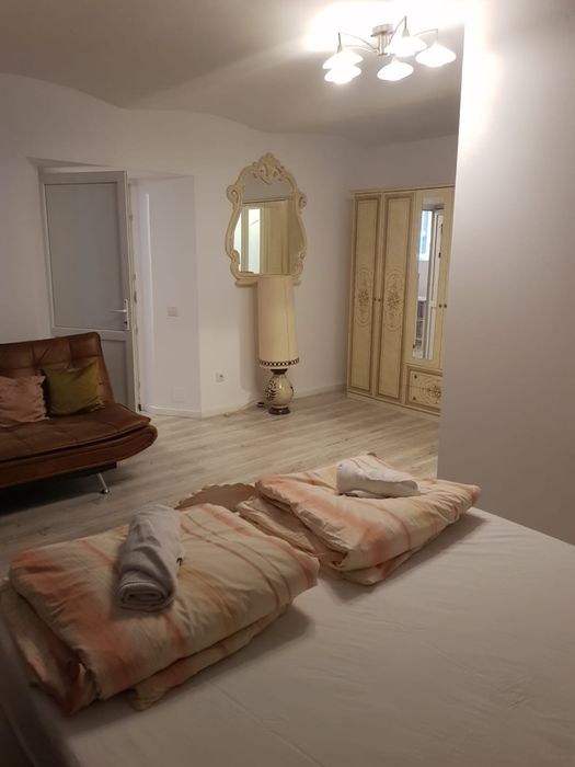 Inchiriez camera centrul Sibiului