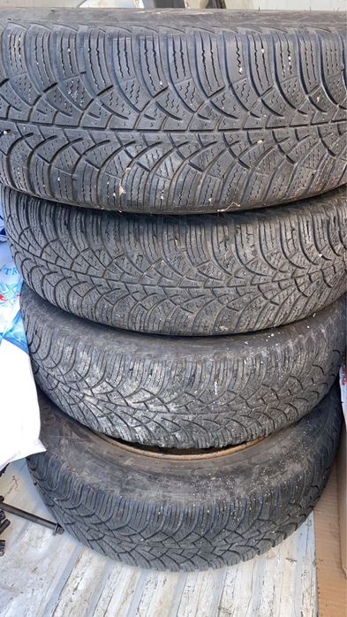 185 60 15 Good Year UltraGrip M+S iarna