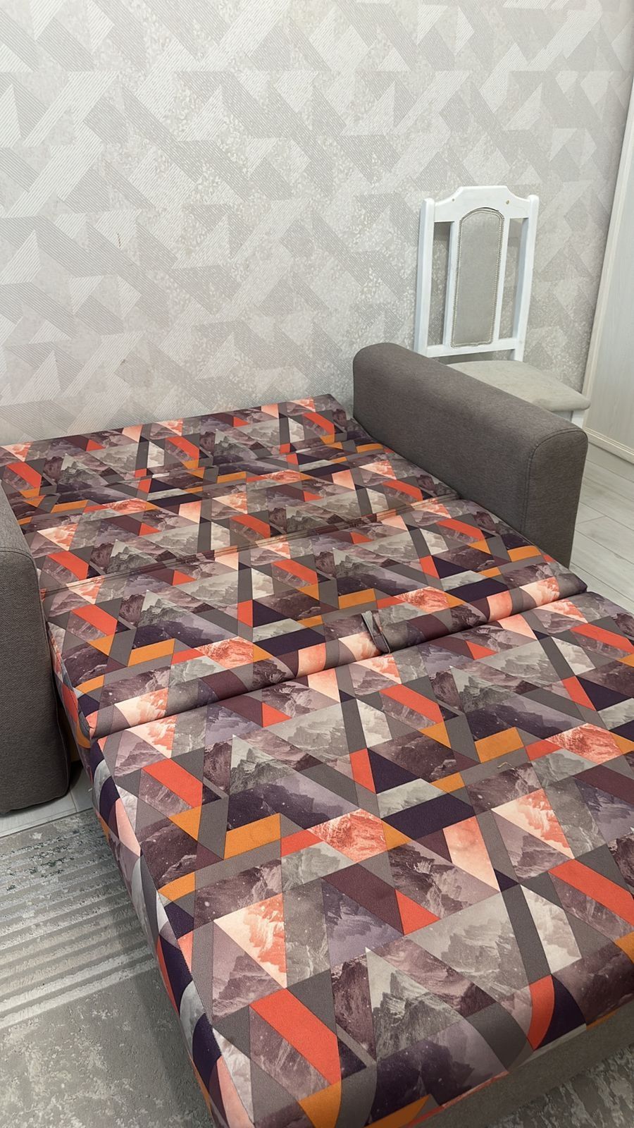 Продам Диван раздвижной