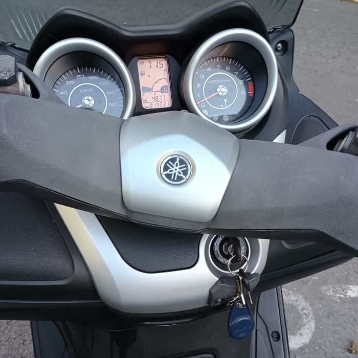Yamaha - XMAX 250