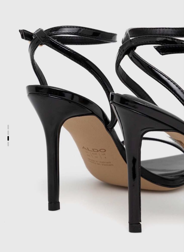Сандали на висок ток Aldo 39р.