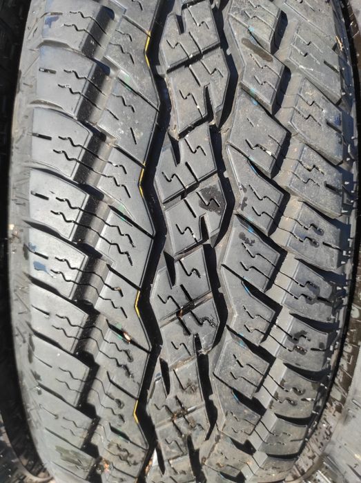 215/65/16 TOYO A/T