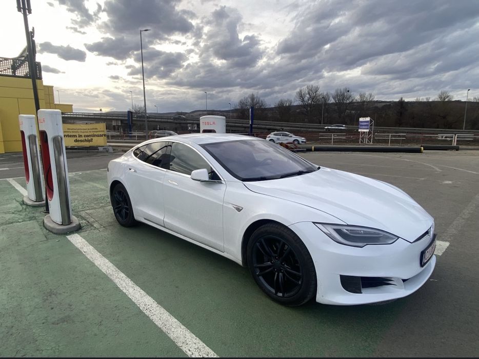 Tesla Model S 75RWD  incarcare gratuita la SUPERCHARGER TESLA