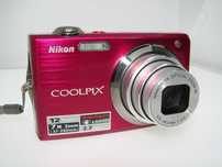 Компактен дигитален фотоапарат Nikon Coolpix S630 розов като нов