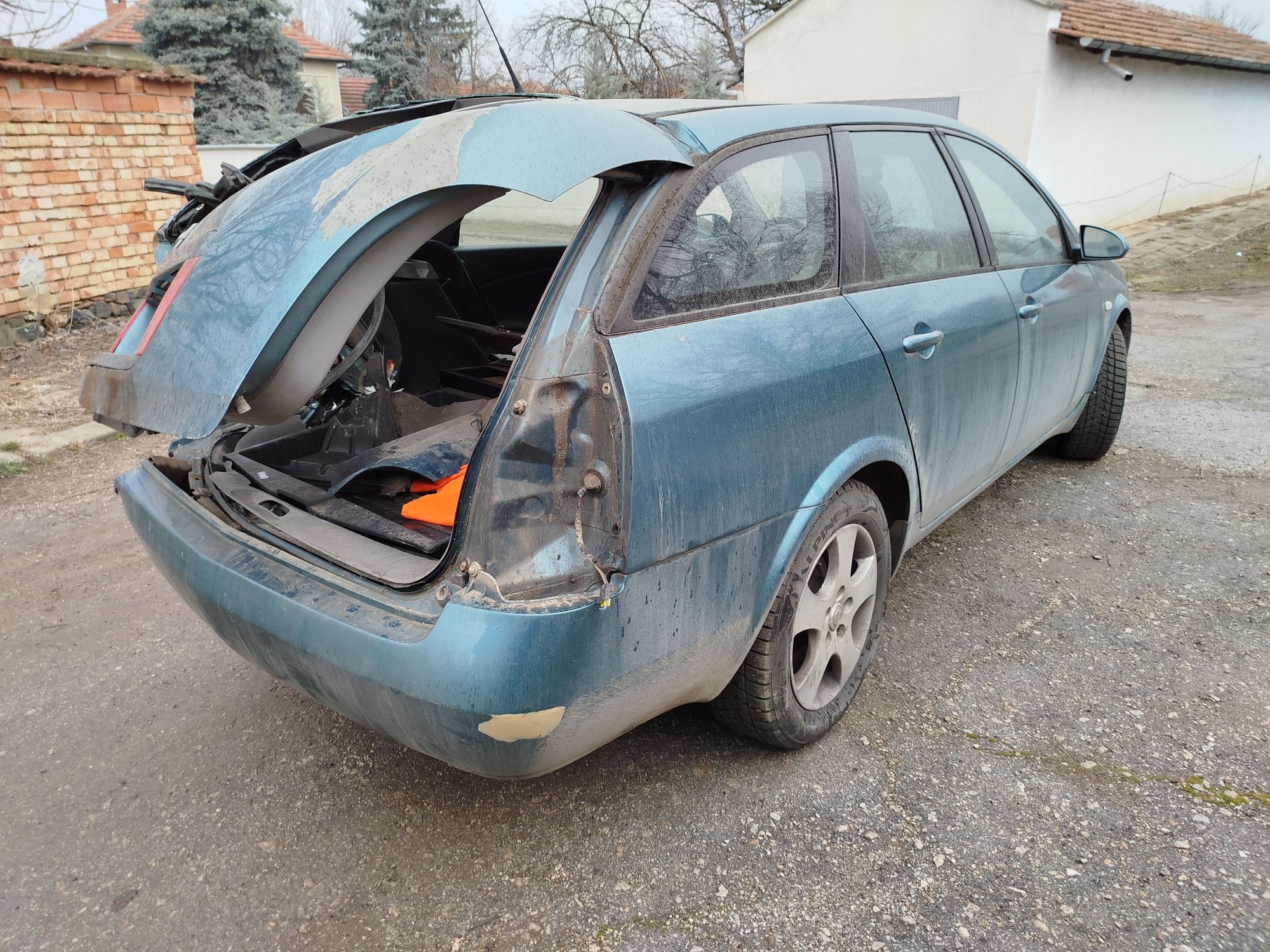 Nissan Primera P12 на части