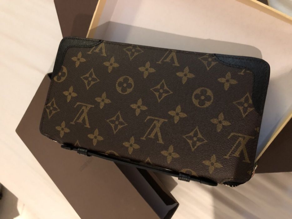 Portofel Louis Vuitton dama/poate fi folosit și pe post de plic