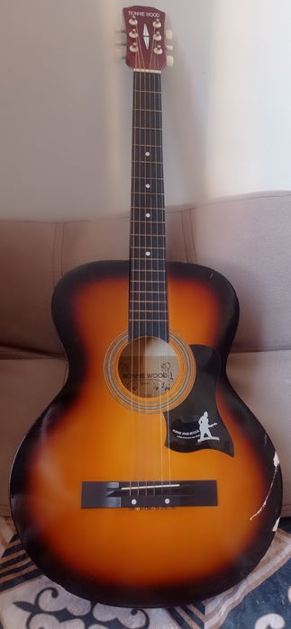 Гитара акустикалық