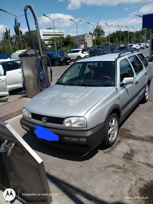 Vând/schimb  golf 3,benzină