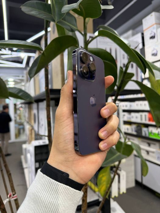 IPhone 14 Pro   / 128 GB