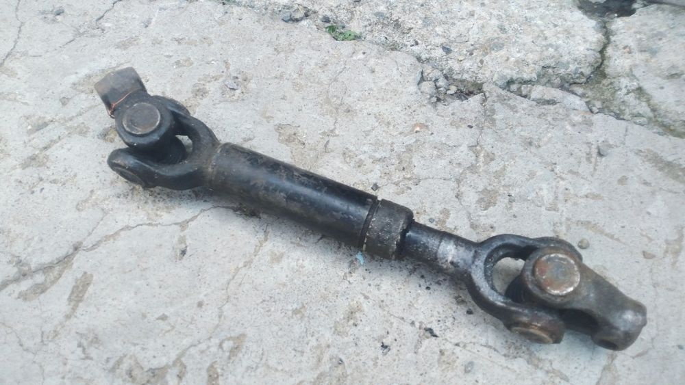 Продам  рулевой кардан, новый.