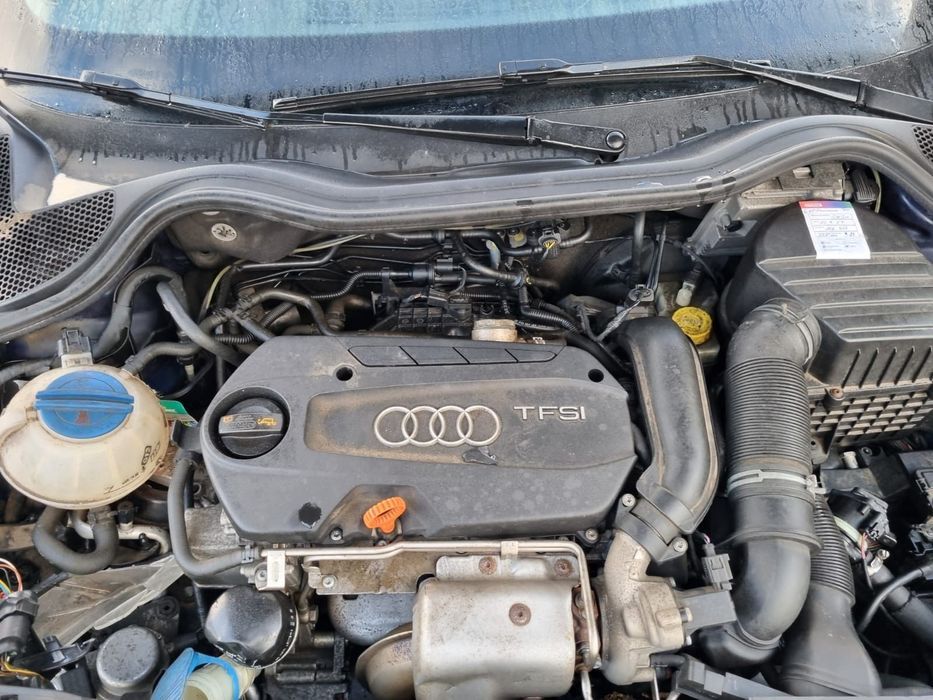 Dezmembram Audi A1, an 2010, 1.4 TFSI cod CAX, cutie automata