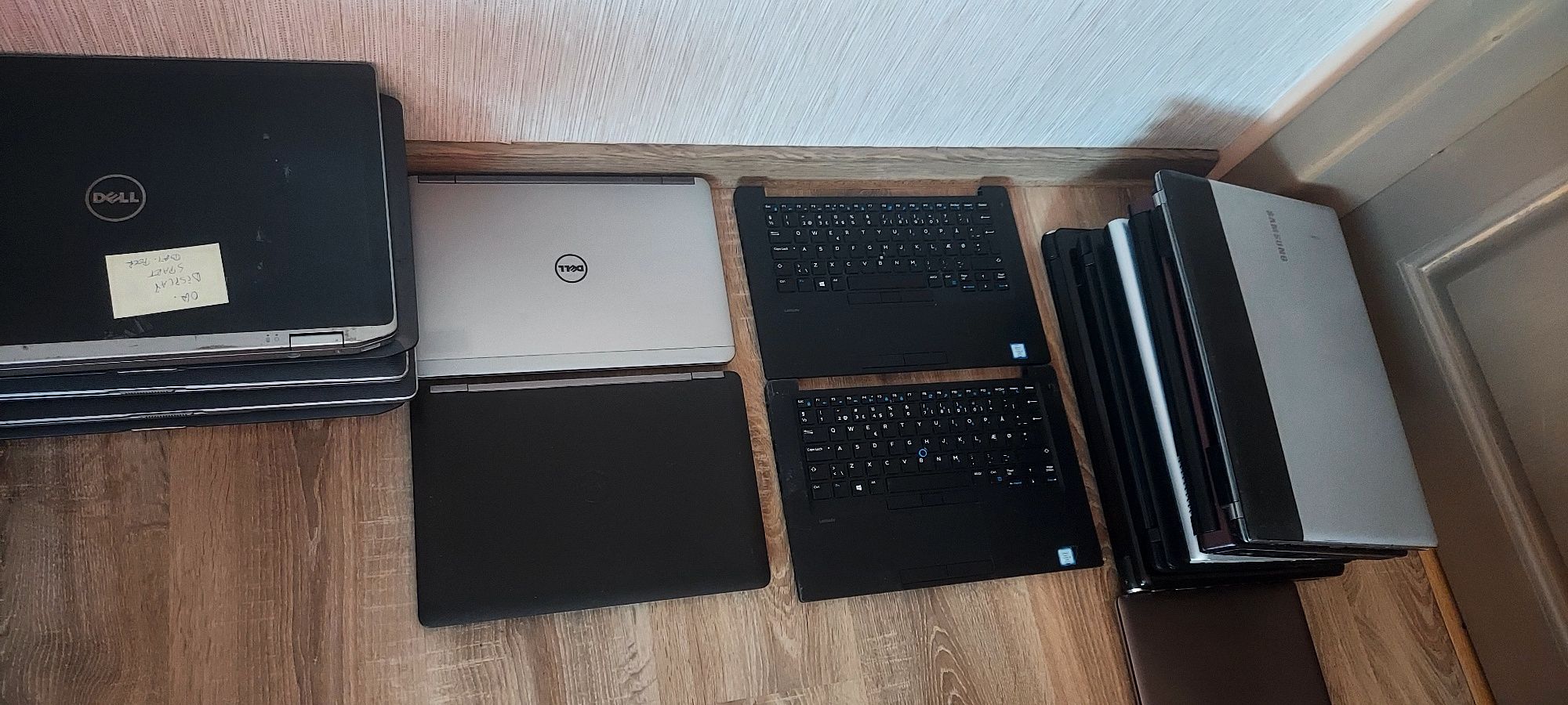 Dezmembrez o gama variata de leptopuri,cele mai multe dell,Asus,etc