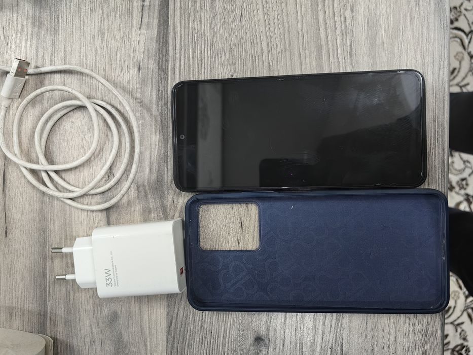 Prodam srochno Redmi note 12  256 gb , komplekt, chetko rabotaet