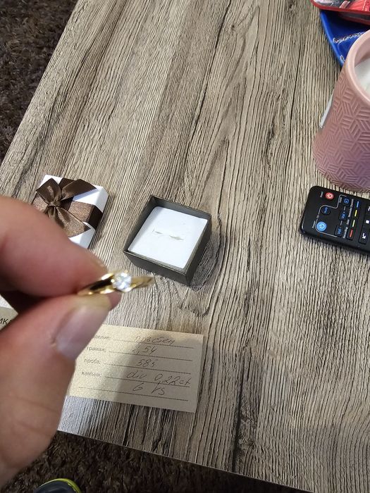 Диамантен пръстен