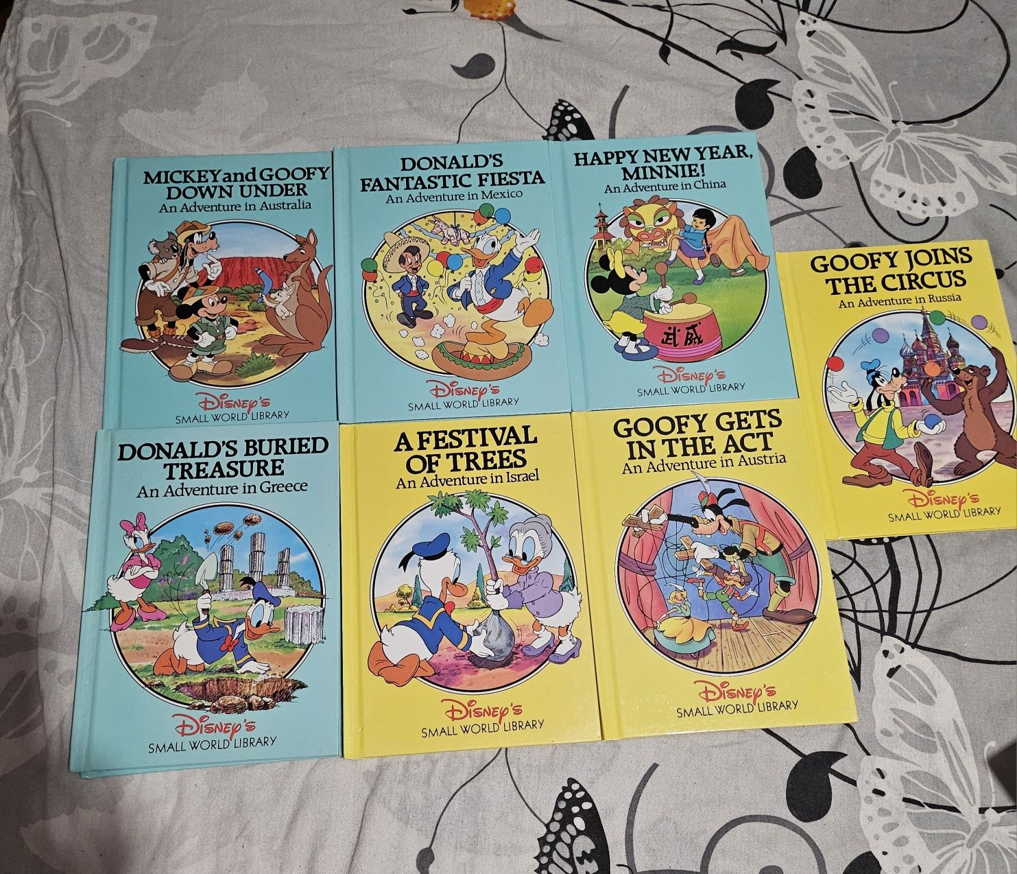 Детски книжки на Дисни-Мики и приятели
