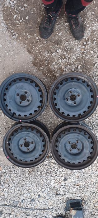 Железни джанти 15" Kia Stonic Rio 4x100 с тасове
