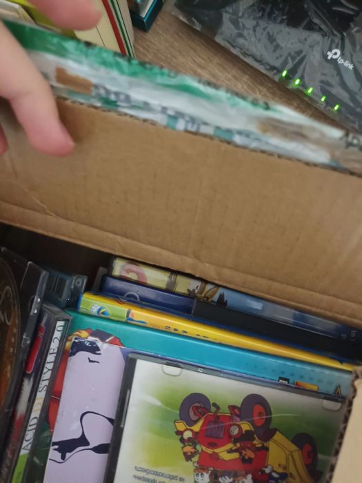 Cutie 10 CD-uri plus altele