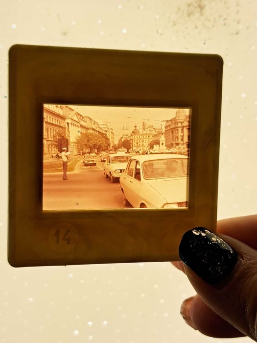 Vând Diapozitive din anul 1983