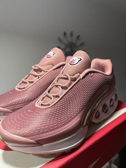 Nike Air Max DN Pink