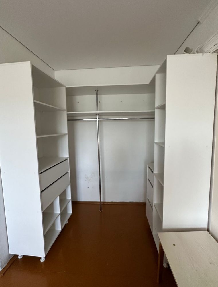 В продаже 2 комн район . Бегемот