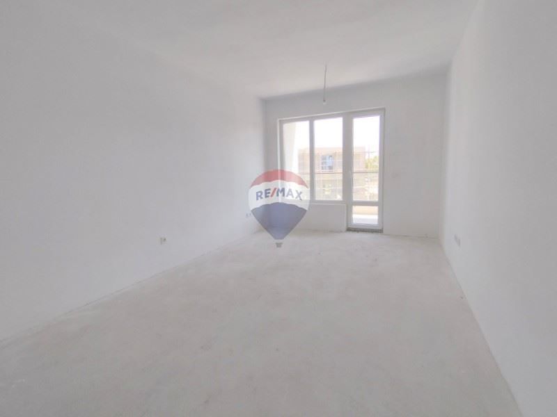 Продава се Къща в Варна, Виница - 278 кв.м за 1799 €/кв.м - Снимка #2