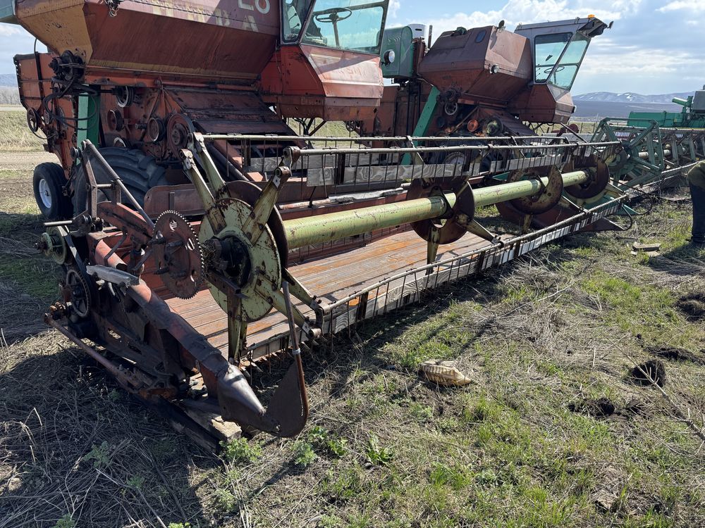 Продам жатку валковую навесную ЖВН-6