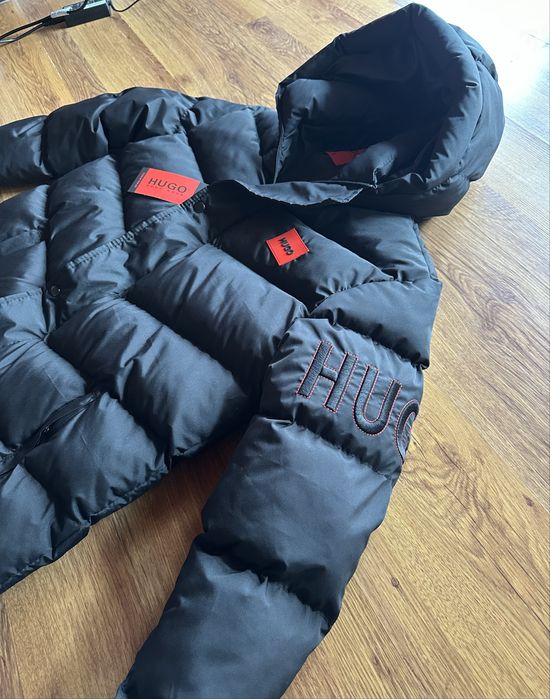 Мъжко,дълго,зимно яке Hugo BOSS с бродирано лого