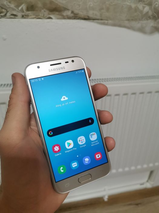 Samsung J3 2017.