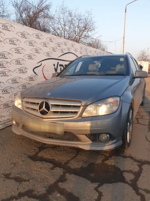 Dezmembrez Mercedes C-Class W204 break 2.2 CDi 2008 cod motor 646811